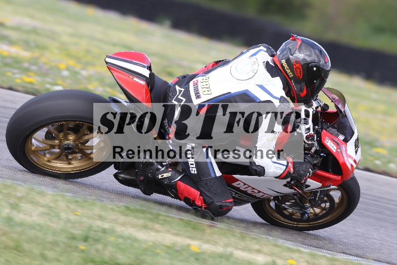 /Archiv-2025/05 14.04.2025 Plüss Moto Sport ADR/Freies Fahren/988